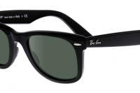     Ray-Ban Wayfarer