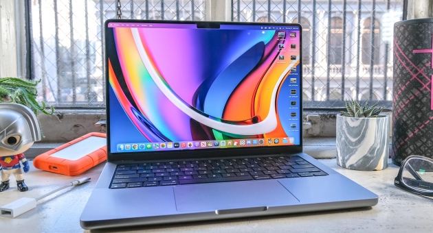 MacBook Pro 2022:   ?