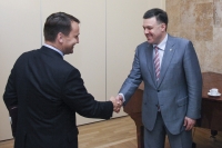   :          ,      ³