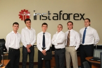    InstaForex