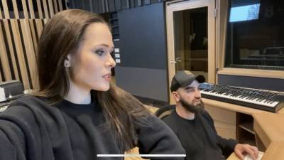 ����
